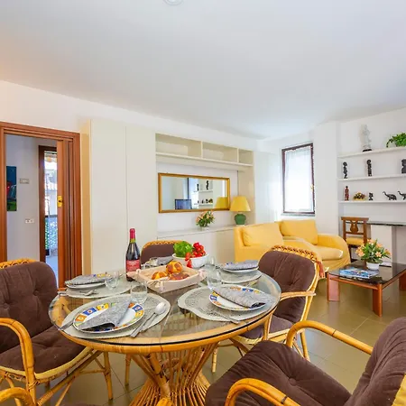 Apartment Gaya Center - Happy *