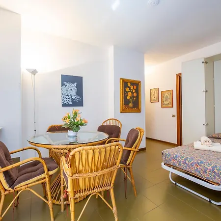 Apartment Gaya Center - Happy