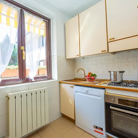 Appartamento Gaya 2Br With Terrace - Happy Rentals شقة *